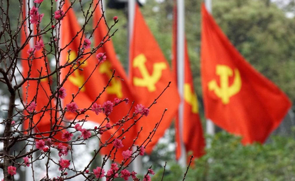 Xuân sang, nghĩ về Đảng